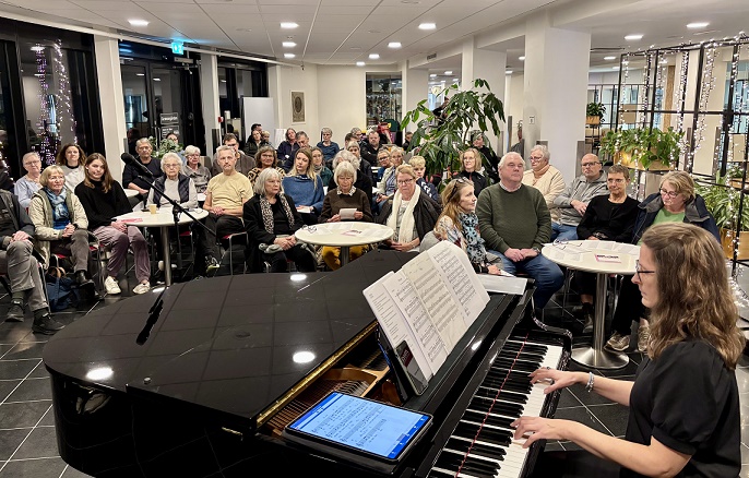 Fællessang LILLE.jpg